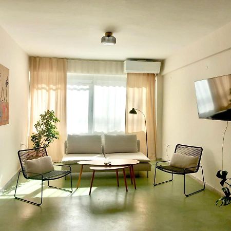 Aparthotel Specious Flat In Thessalonique Extérieur photo