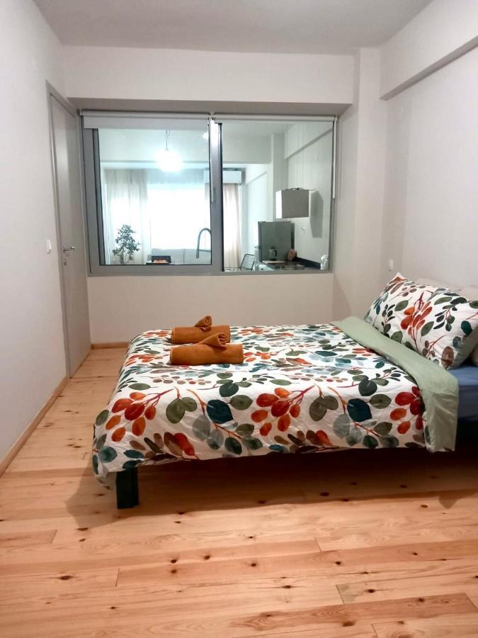 Aparthotel Specious Flat In Thessalonique Extérieur photo