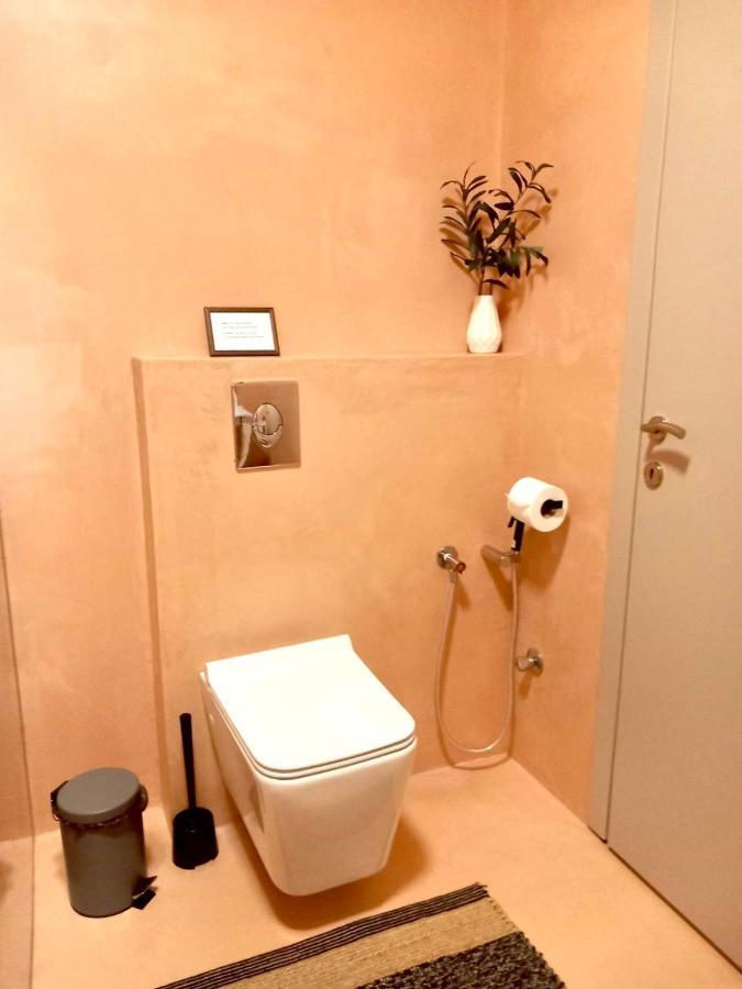 Aparthotel Specious Flat In Thessalonique Extérieur photo